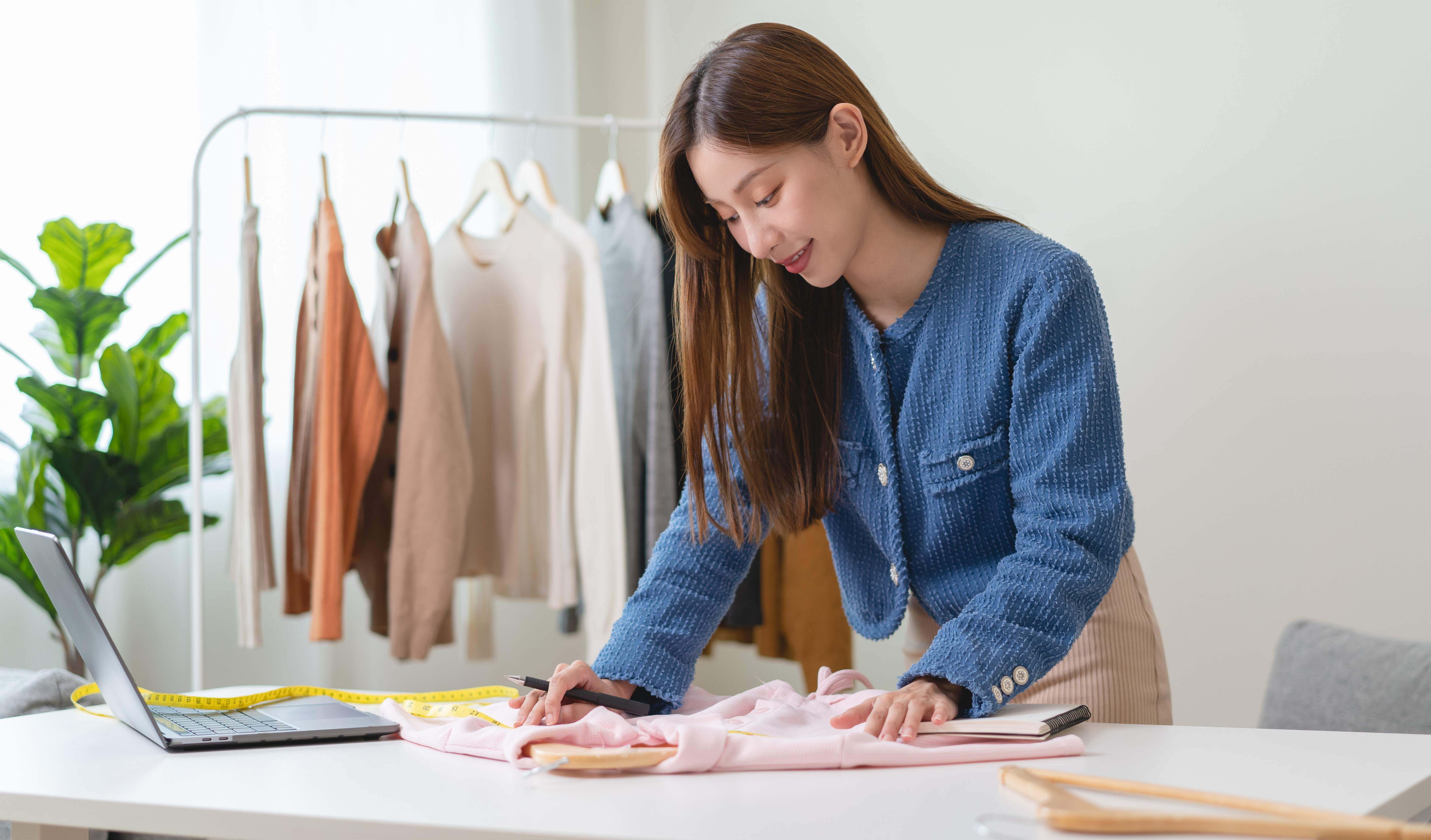 side-hustles-clothes-seller