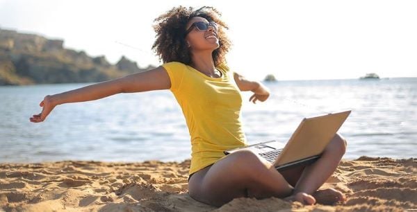 7 Ways to Get a Head Start on Your College Apps This Summer